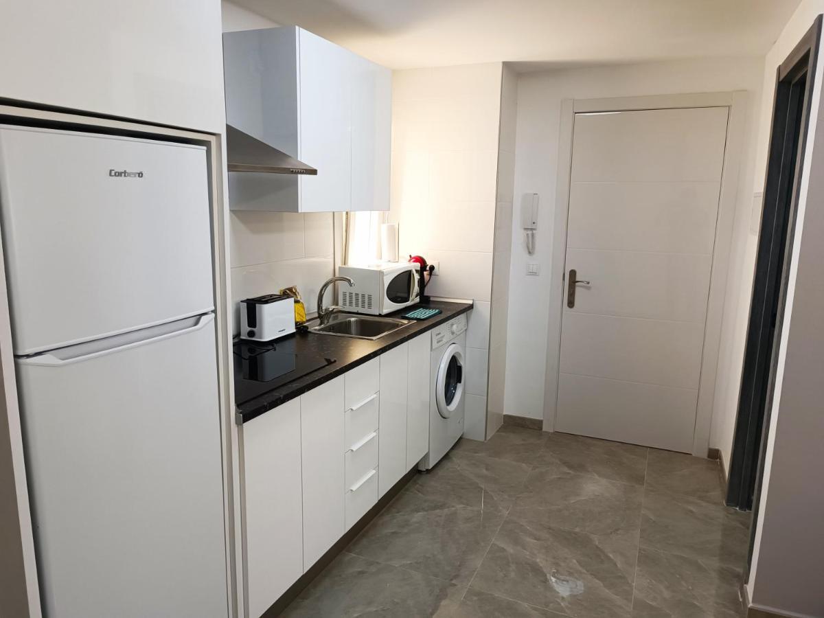 Baj - Apartamentos En Playa Bajondillo, Torremolinos Eksteriør billede