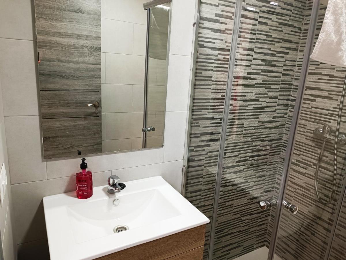 Baj - Apartamentos En Playa Bajondillo, Torremolinos Eksteriør billede