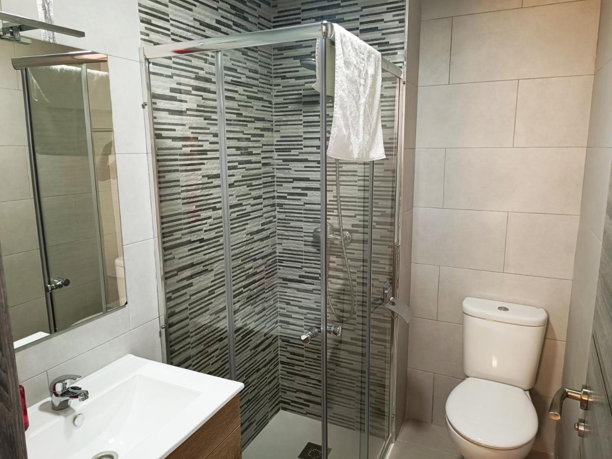 Baj - Apartamentos En Playa Bajondillo, Torremolinos Eksteriør billede