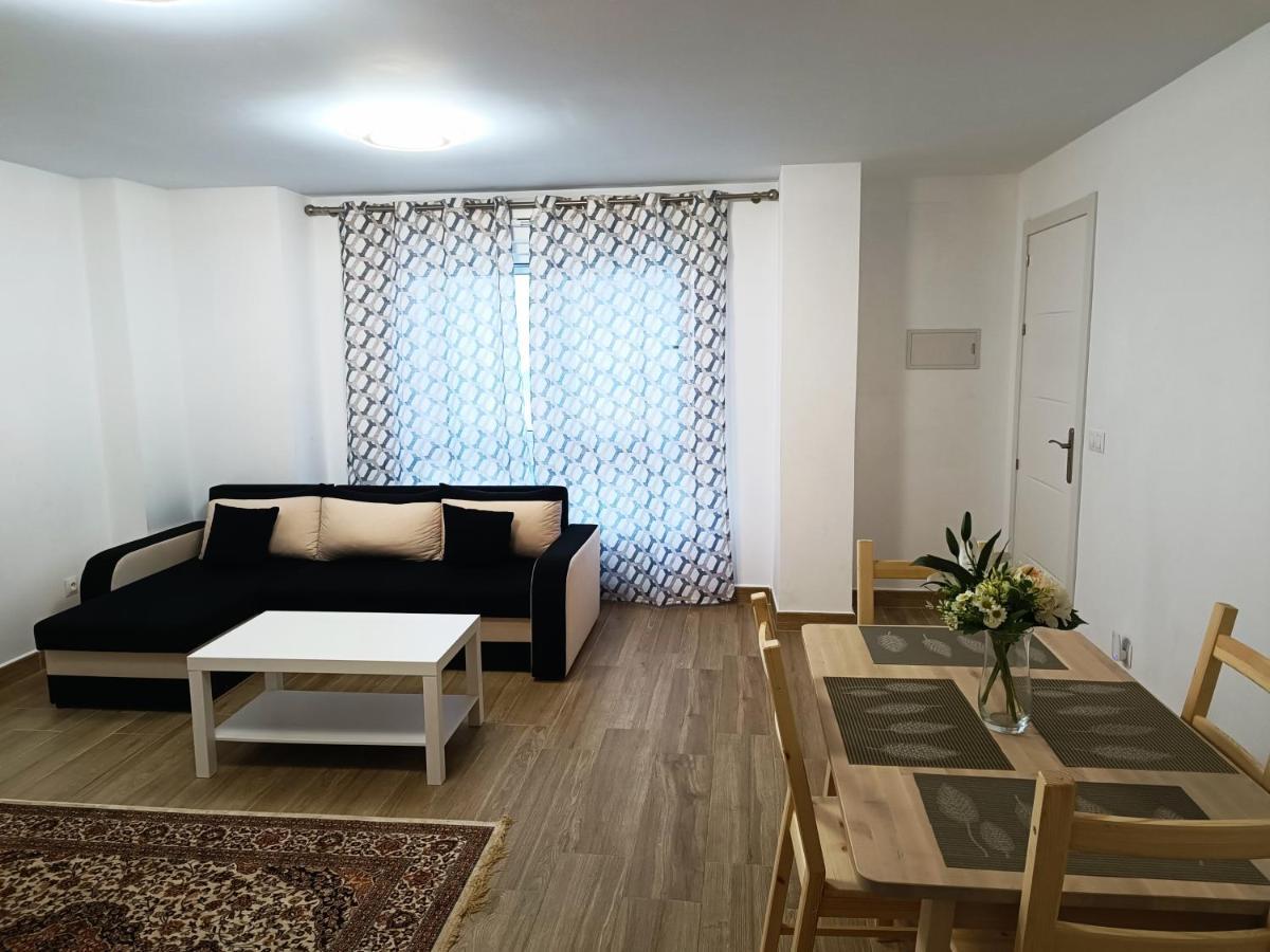 Baj - Apartamentos En Playa Bajondillo, Torremolinos Eksteriør billede