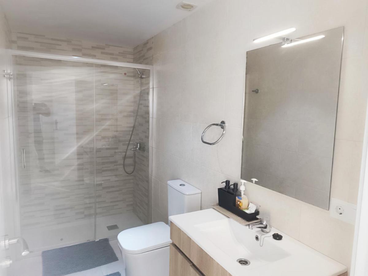 Baj - Apartamentos En Playa Bajondillo, Torremolinos Eksteriør billede