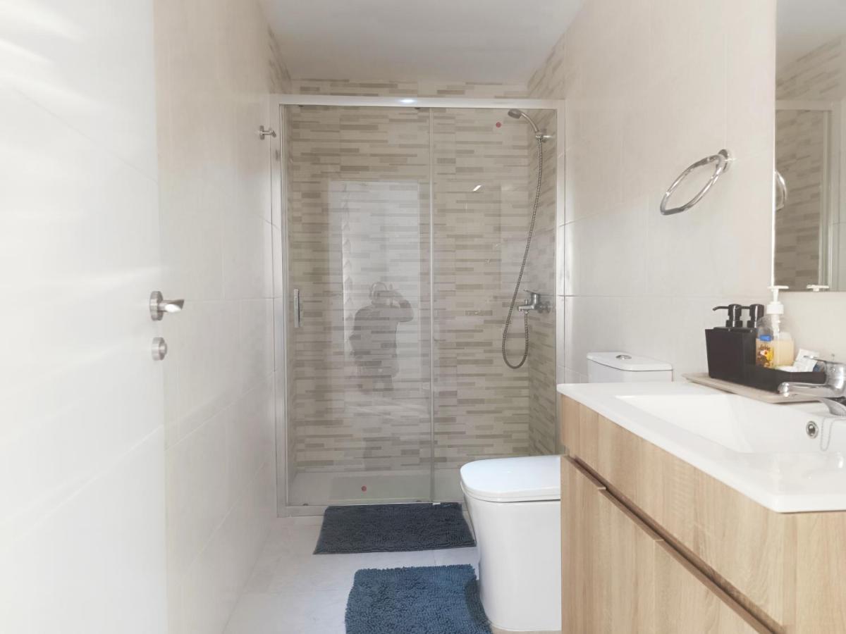 Baj - Apartamentos En Playa Bajondillo, Torremolinos Eksteriør billede